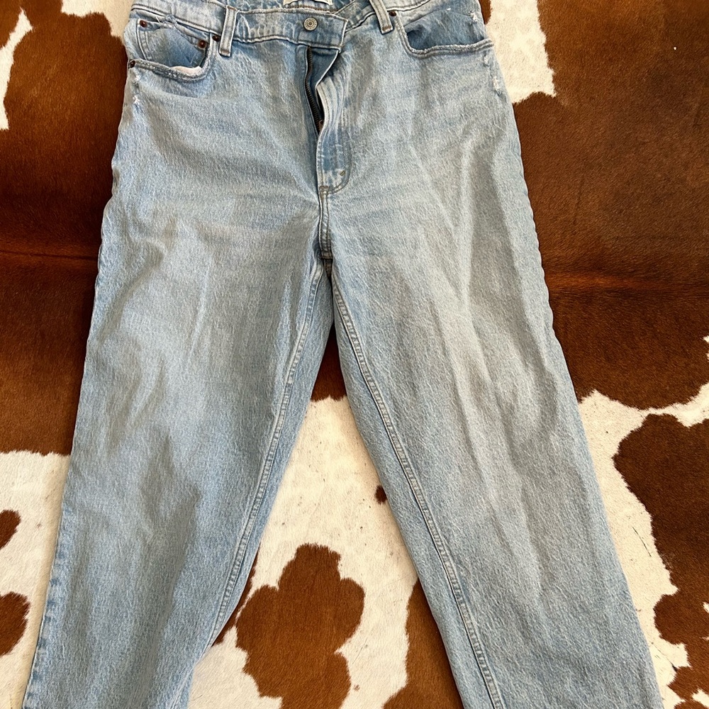 Abercrombie 90s Straight leg Ultra High Rise Jeans